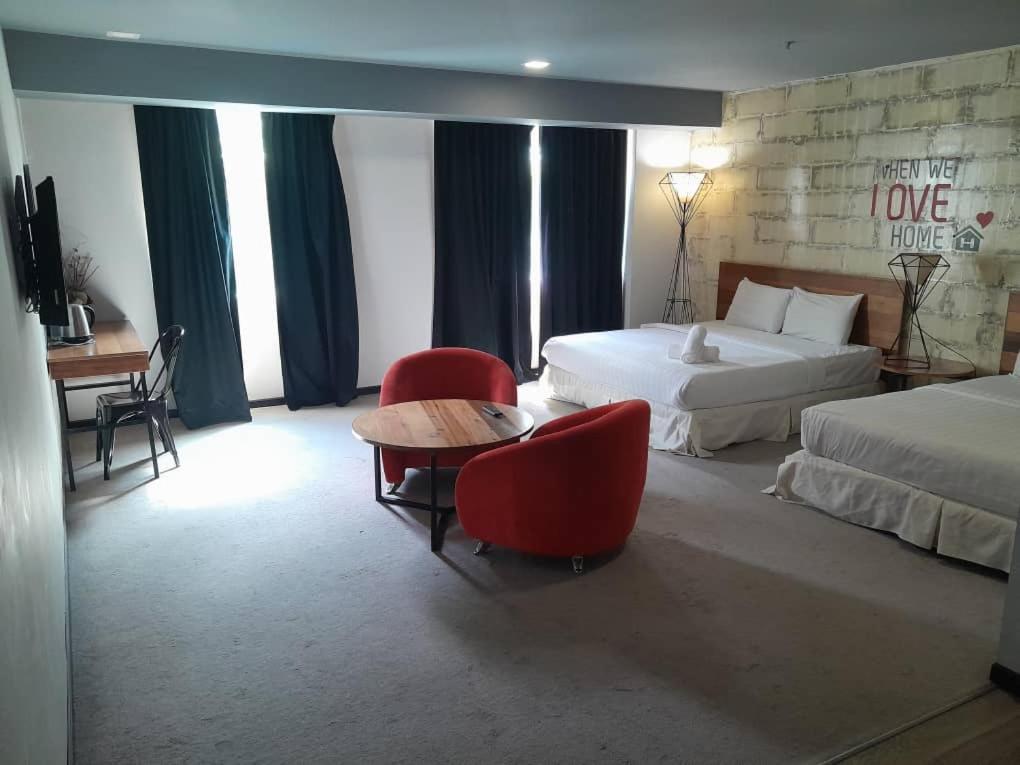 Hotel Pi Ipoh Esterno foto
