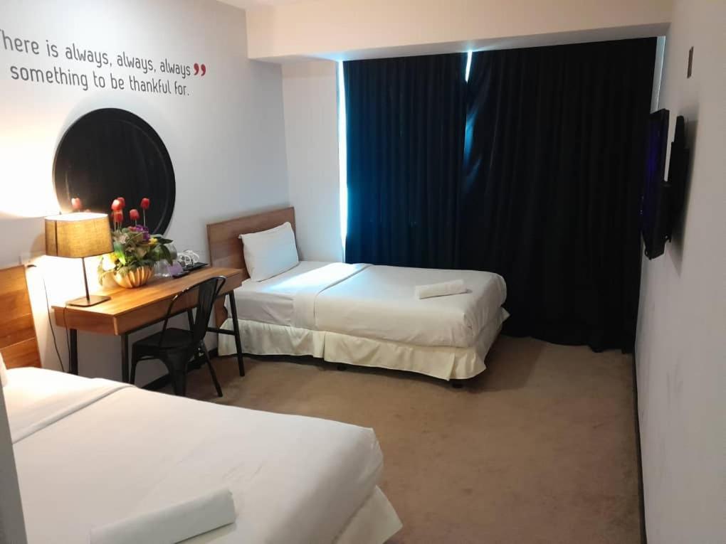 Hotel Pi Ipoh Esterno foto